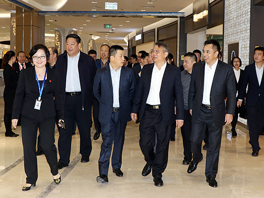 離島免稅新政重大標(biāo)志性項目落成  ?？?、博鰲免稅店開業(yè)儀式在海口順利舉行